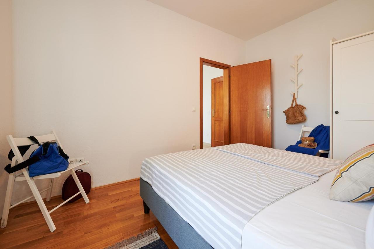 T&T Sea View Apartments Trogir Exterior photo